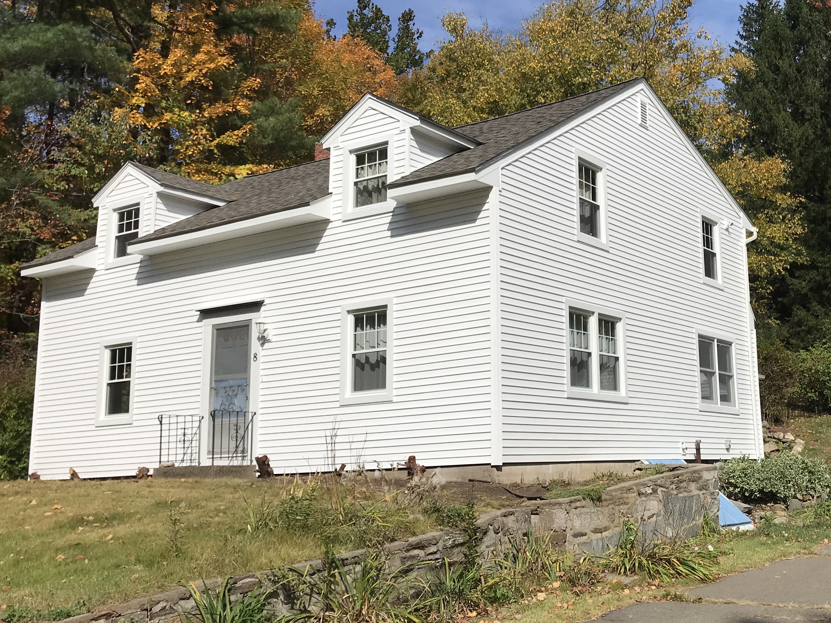 8 Simsbury Rd. siding project