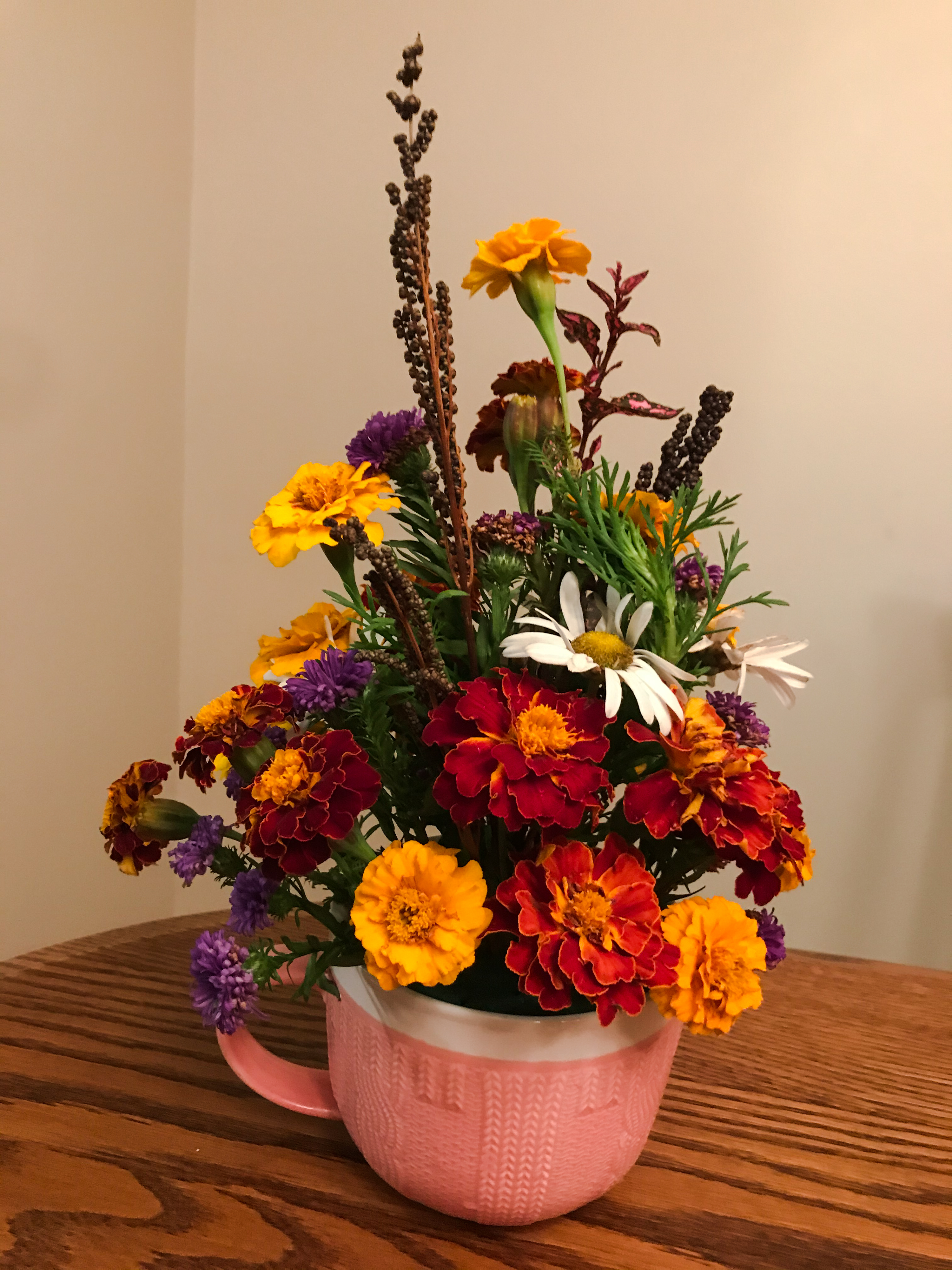 Late fall bouquet including fern sporeheads